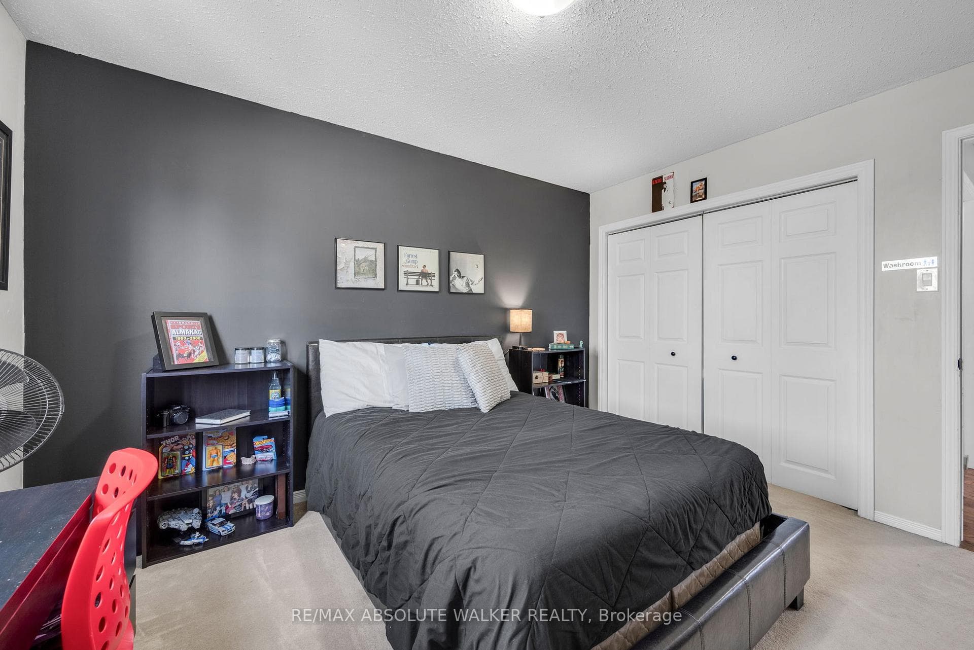 1368 Norview Crescent photo 33