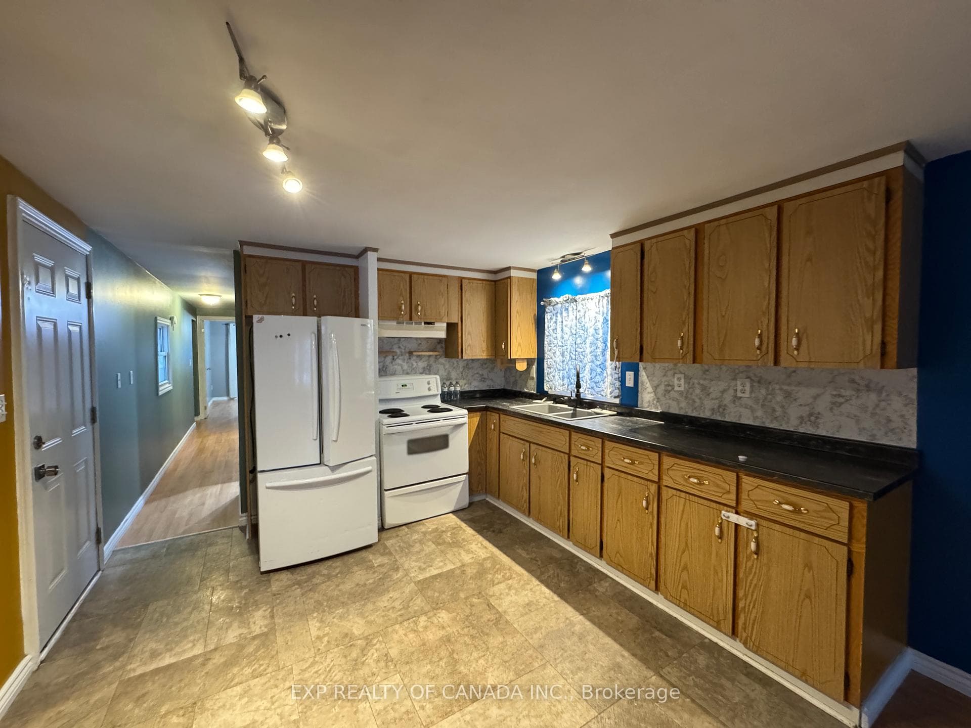 5 MICHAEL Avenue photo 5