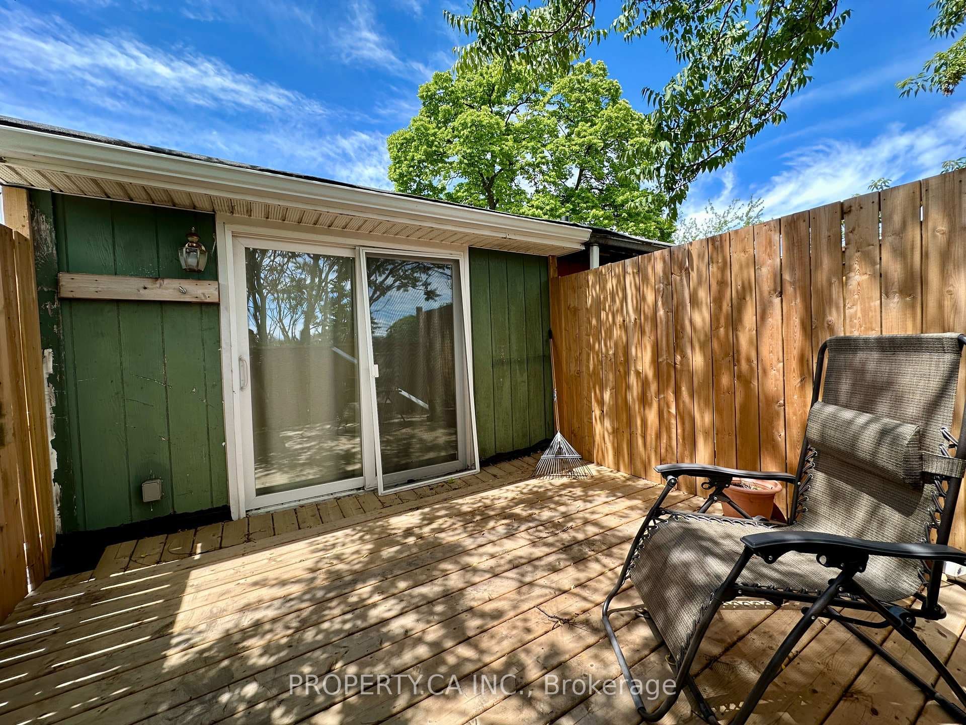 129 Munro Street Unit Upper photo 17