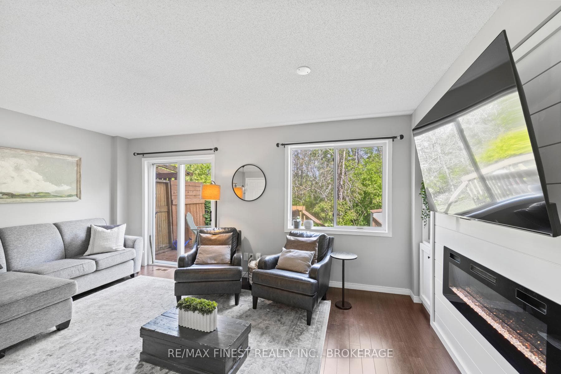 546 Garden Street photo 22