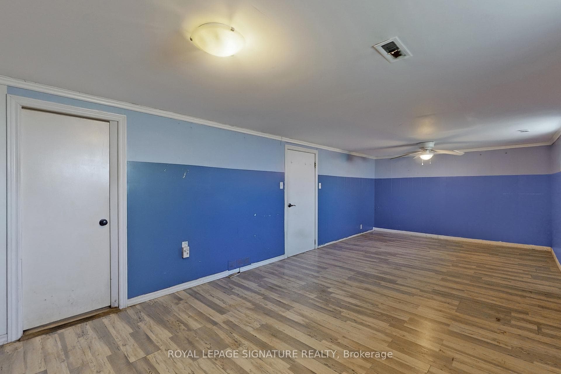 774 Krosno Boulevard photo 23