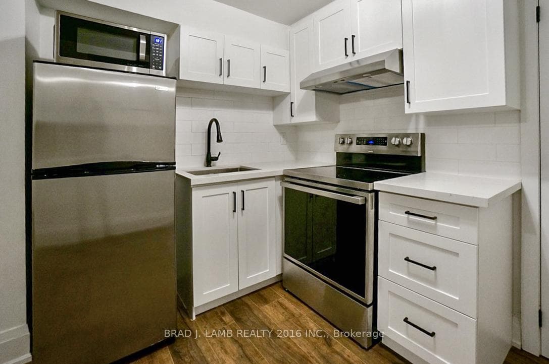 731 Indian Road Unit 3 photo 6