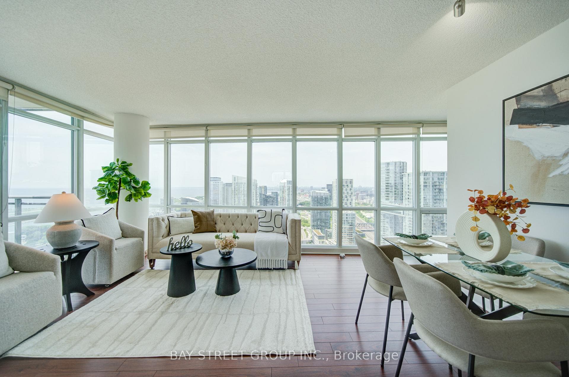 15 Fort York Boulevard Unit 4612 photo 21
