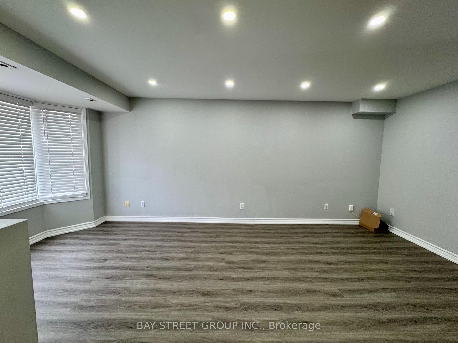 19 Rosebank Drive Unit 2105 photo 3