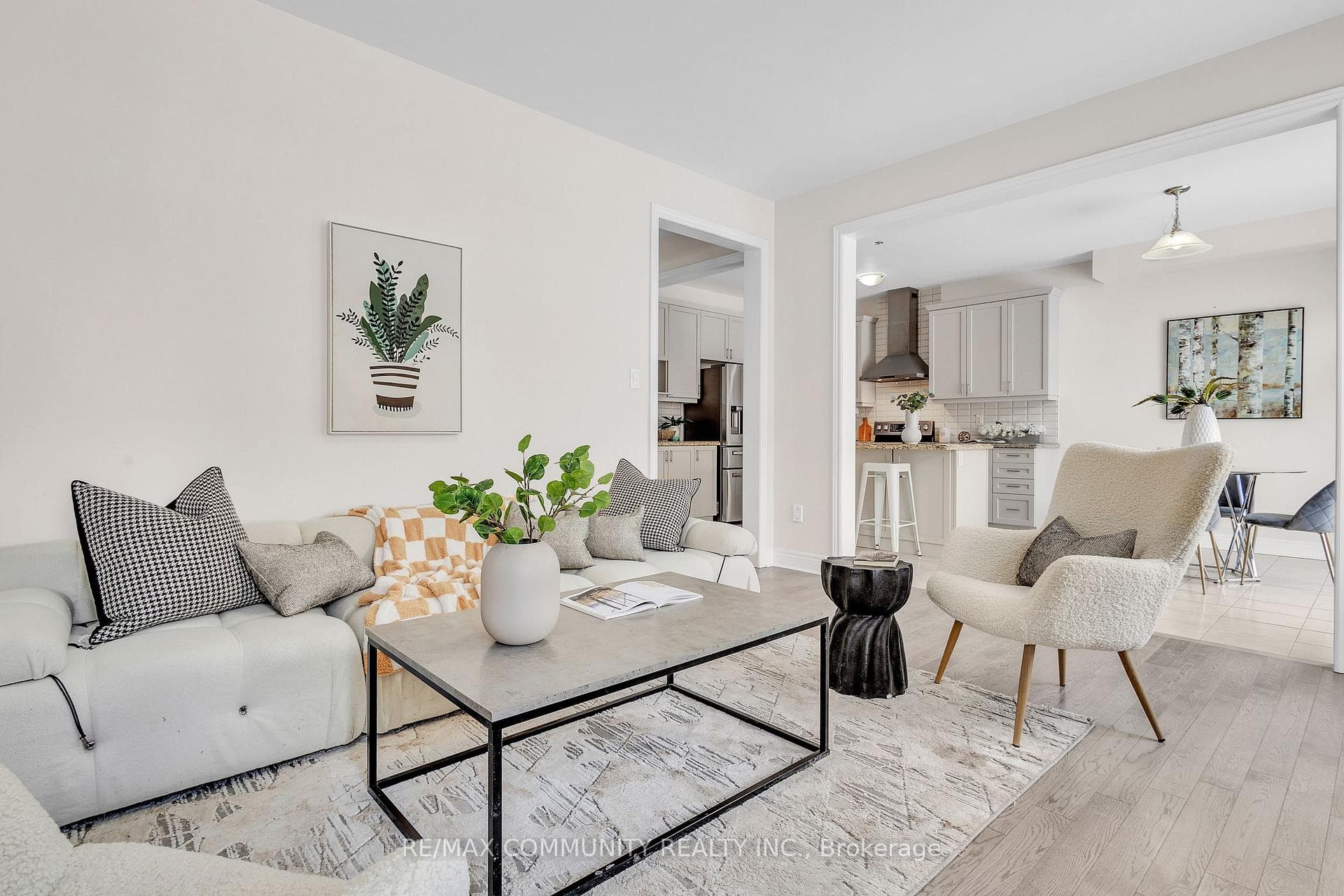 18 Walworth Street photo 15