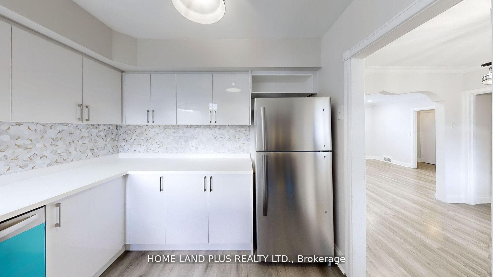 257 Joicey Boulevard photo 17