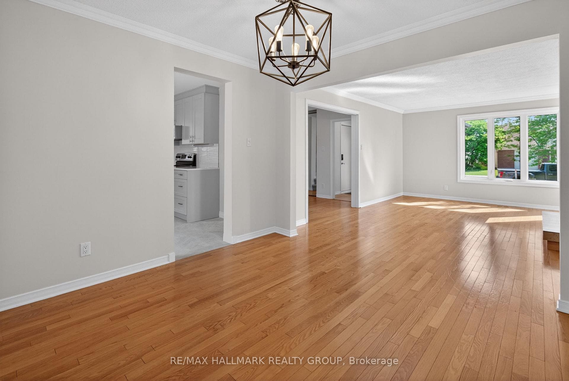 463 Princess Louise Drive photo 13