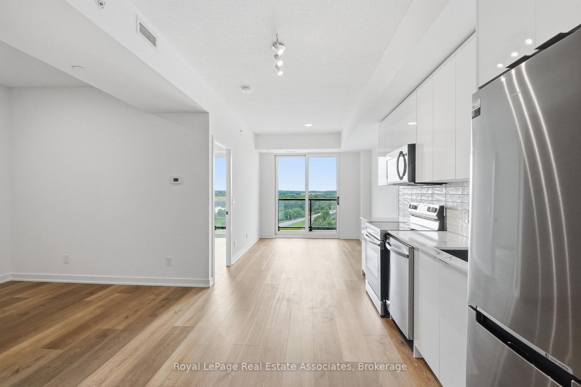 33 Erie Avenue Unit 1315 photo 8