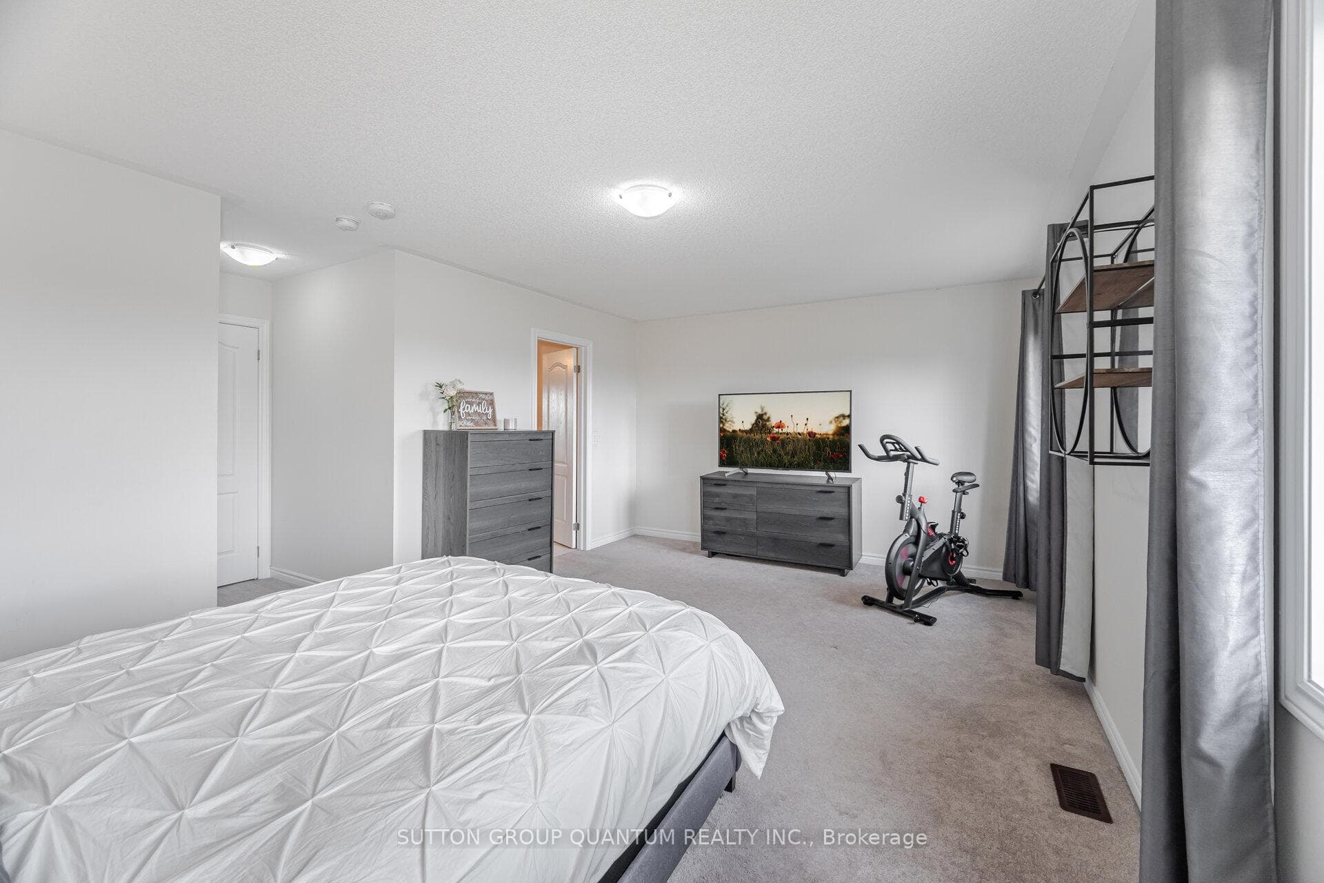 11 Cosbury Lane photo 16