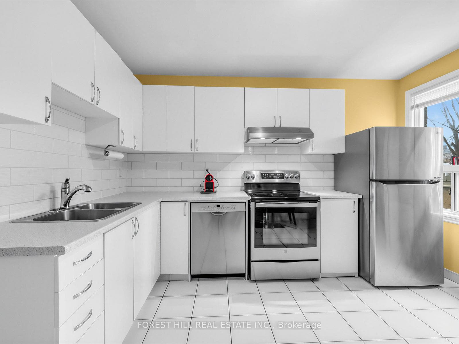 274 St Clarens Avenue photo 6