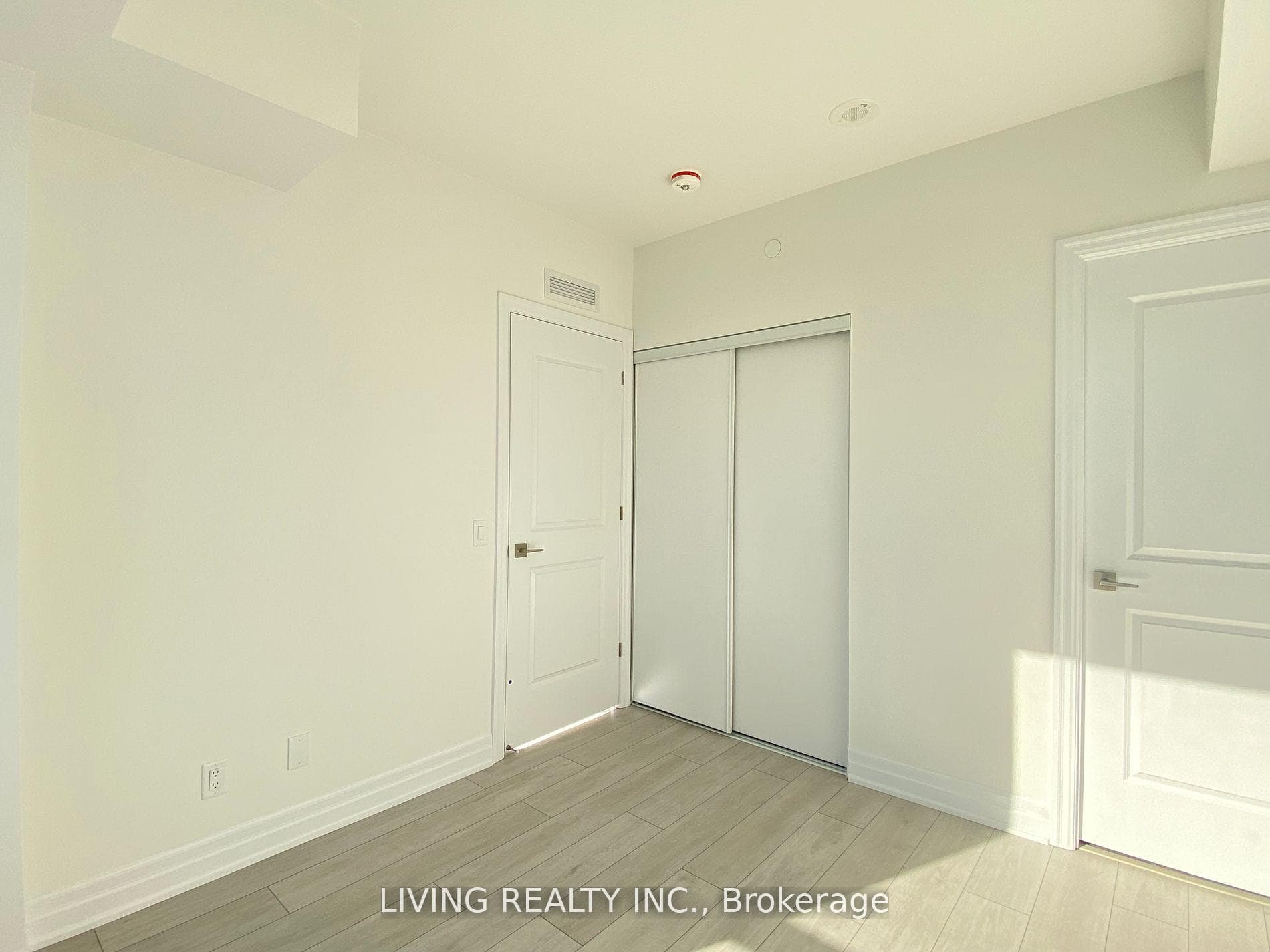 30 Elm Drive Unit 2207 photo 11