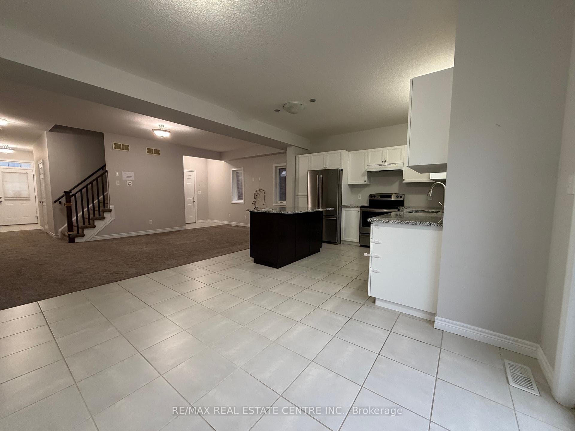 36 Sparrow Avenue photo 8