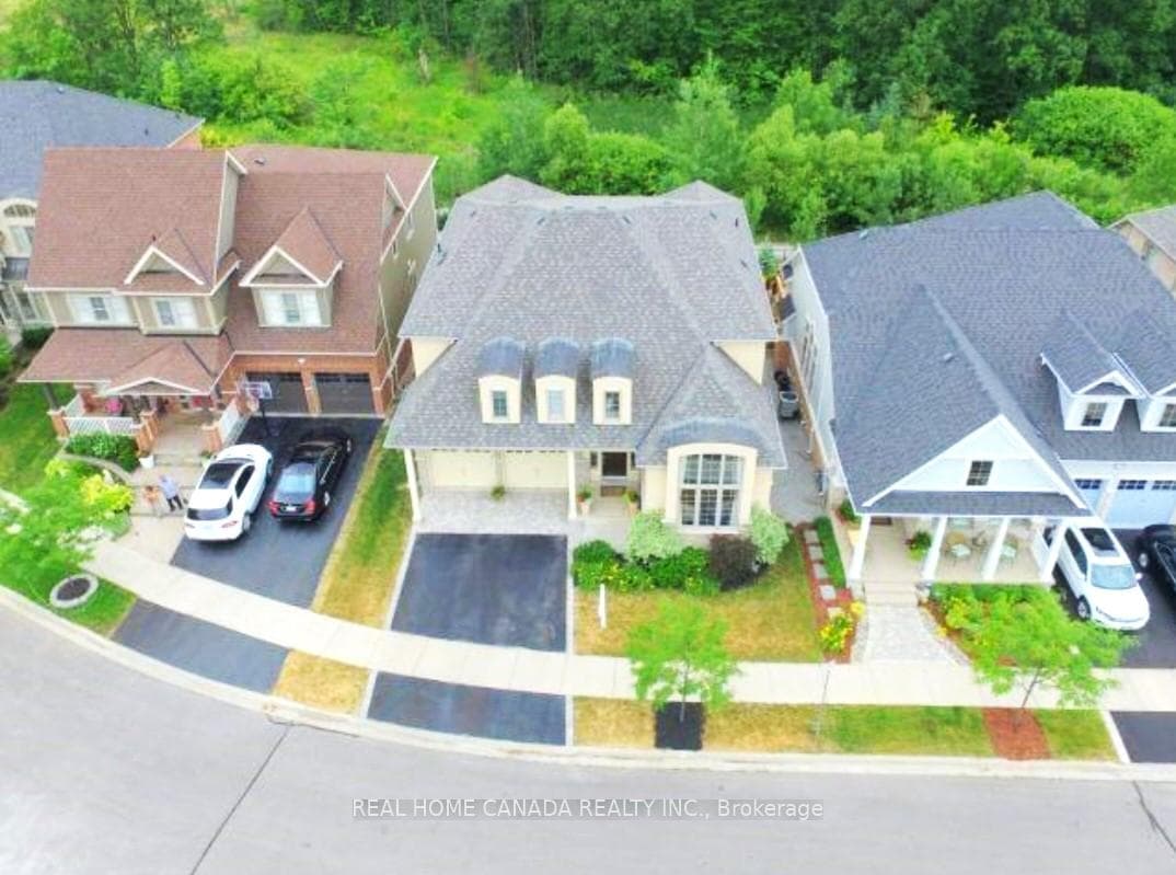 190 Forbes Terrace photo 30