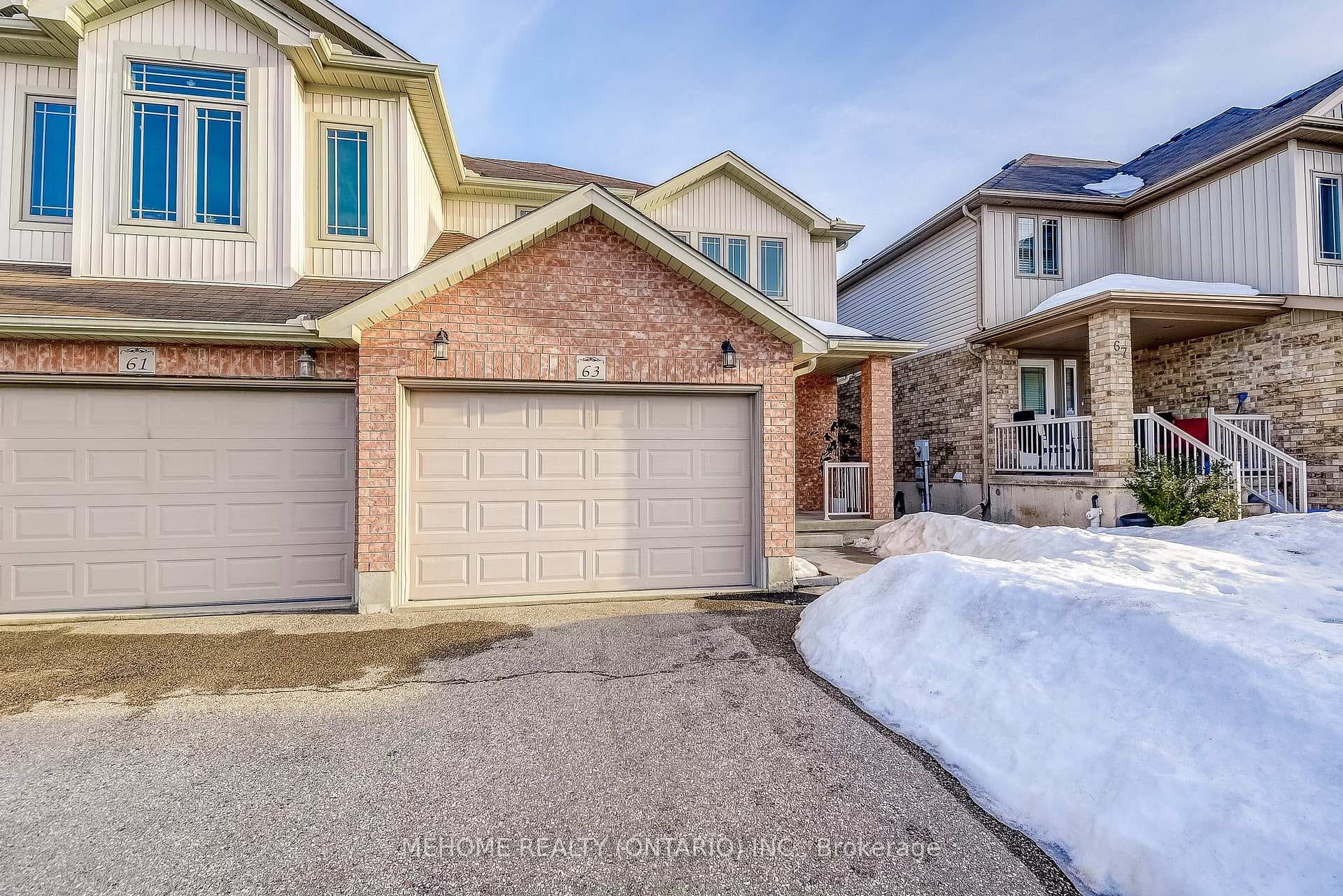 63 Huck Crescent photo 1