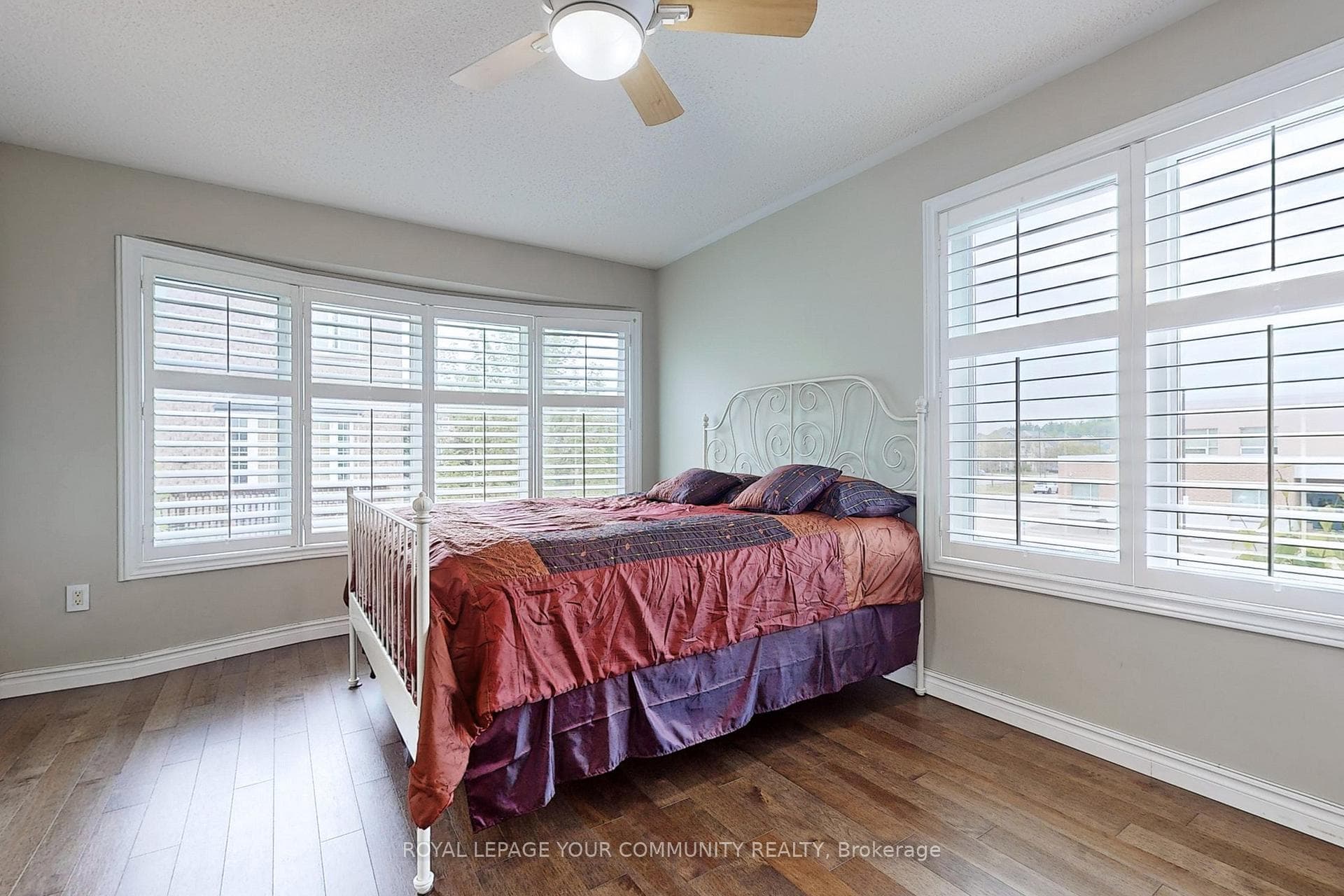 105 Bentoak Crescent photo 20