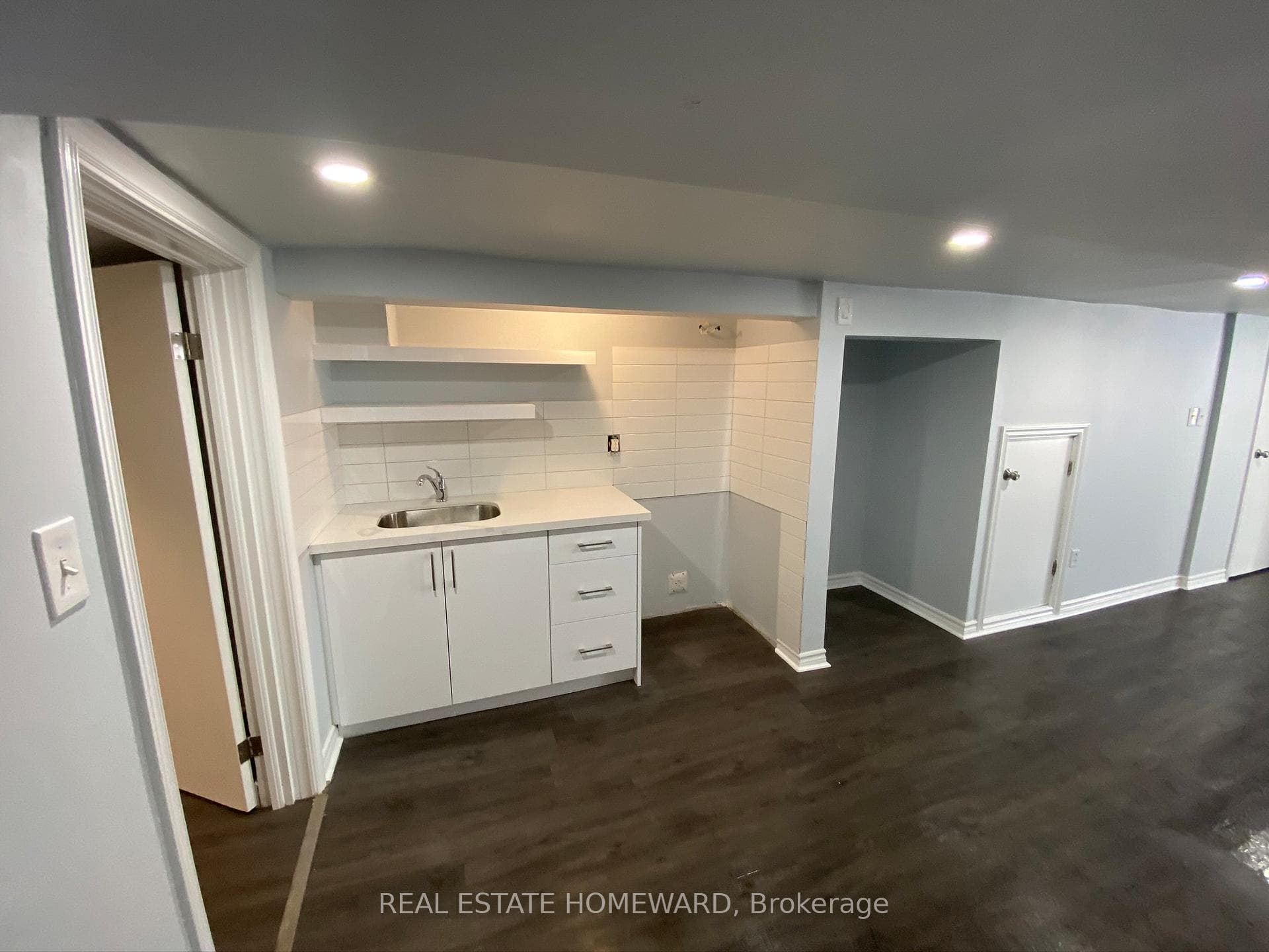 194 Concord Avenue photo 35
