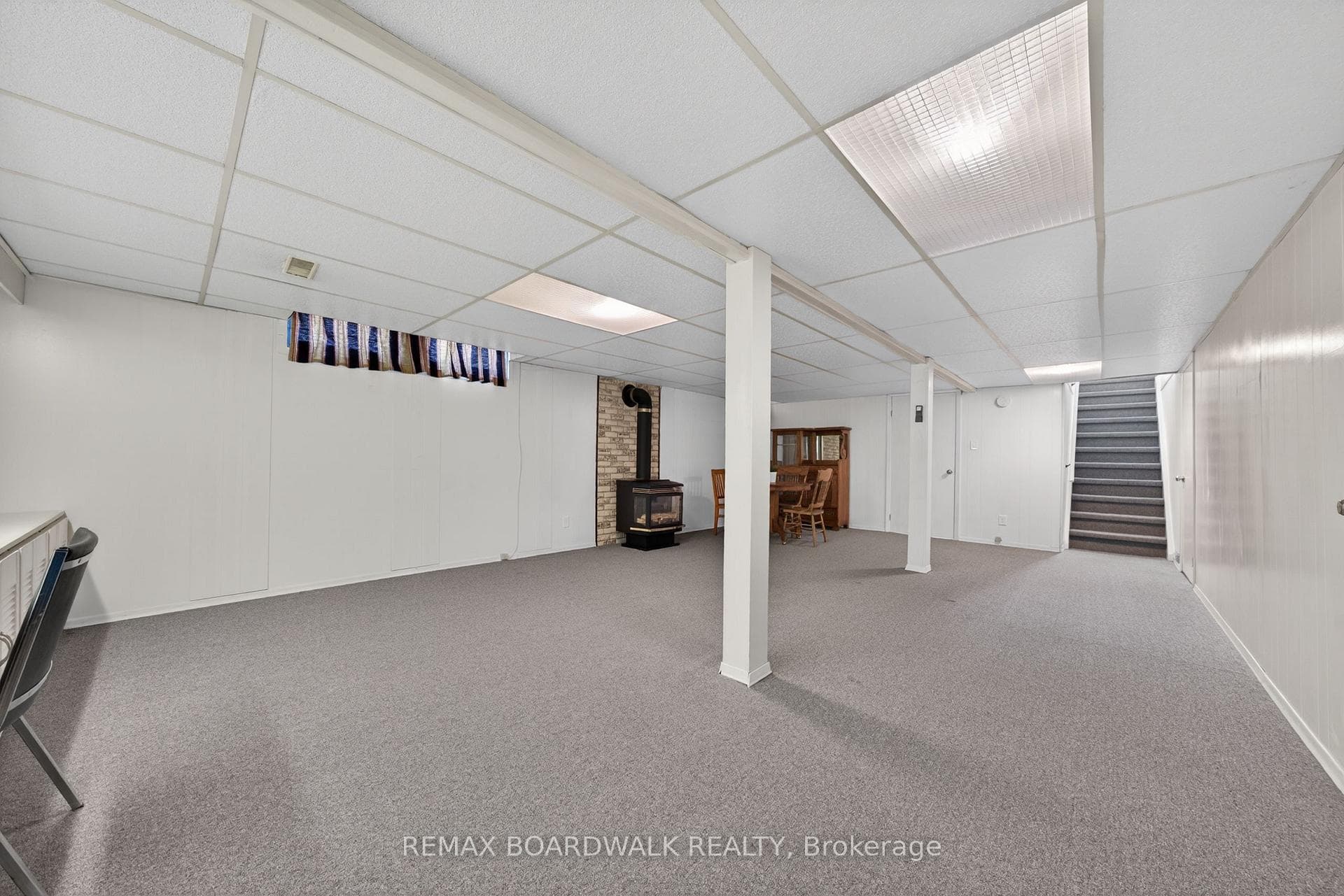 Basement Rec Area w/ Gas Fireplace