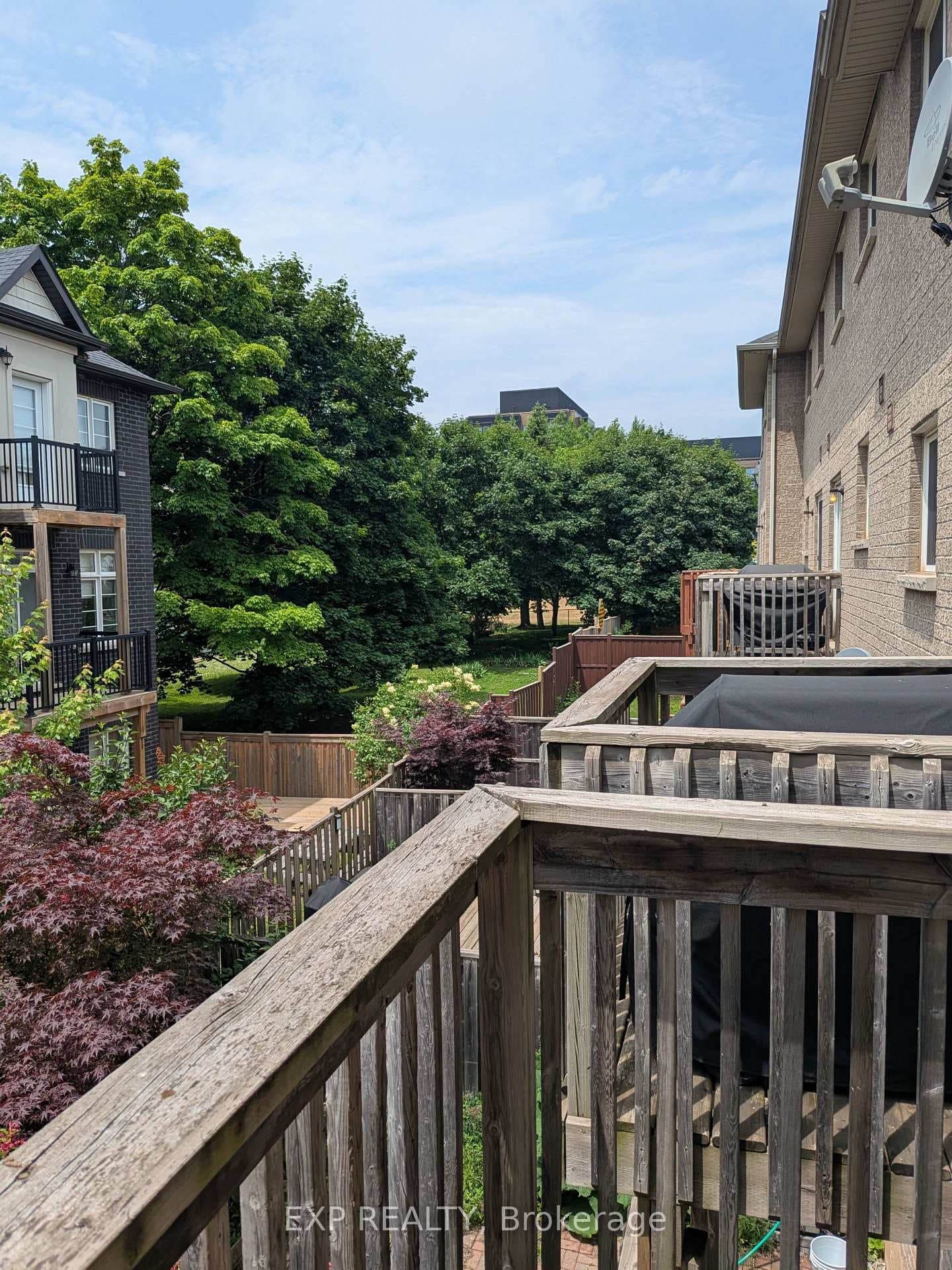 2280 Baronwood Drive Unit 32 photo 11