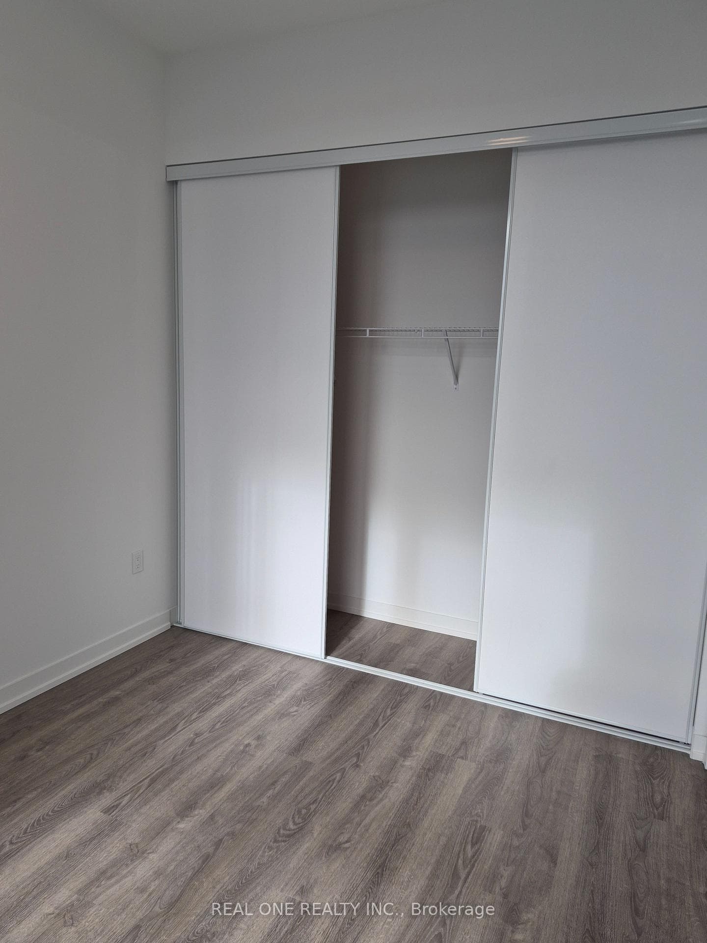 8 Interchange Way Unit 617 C Tower photo 11