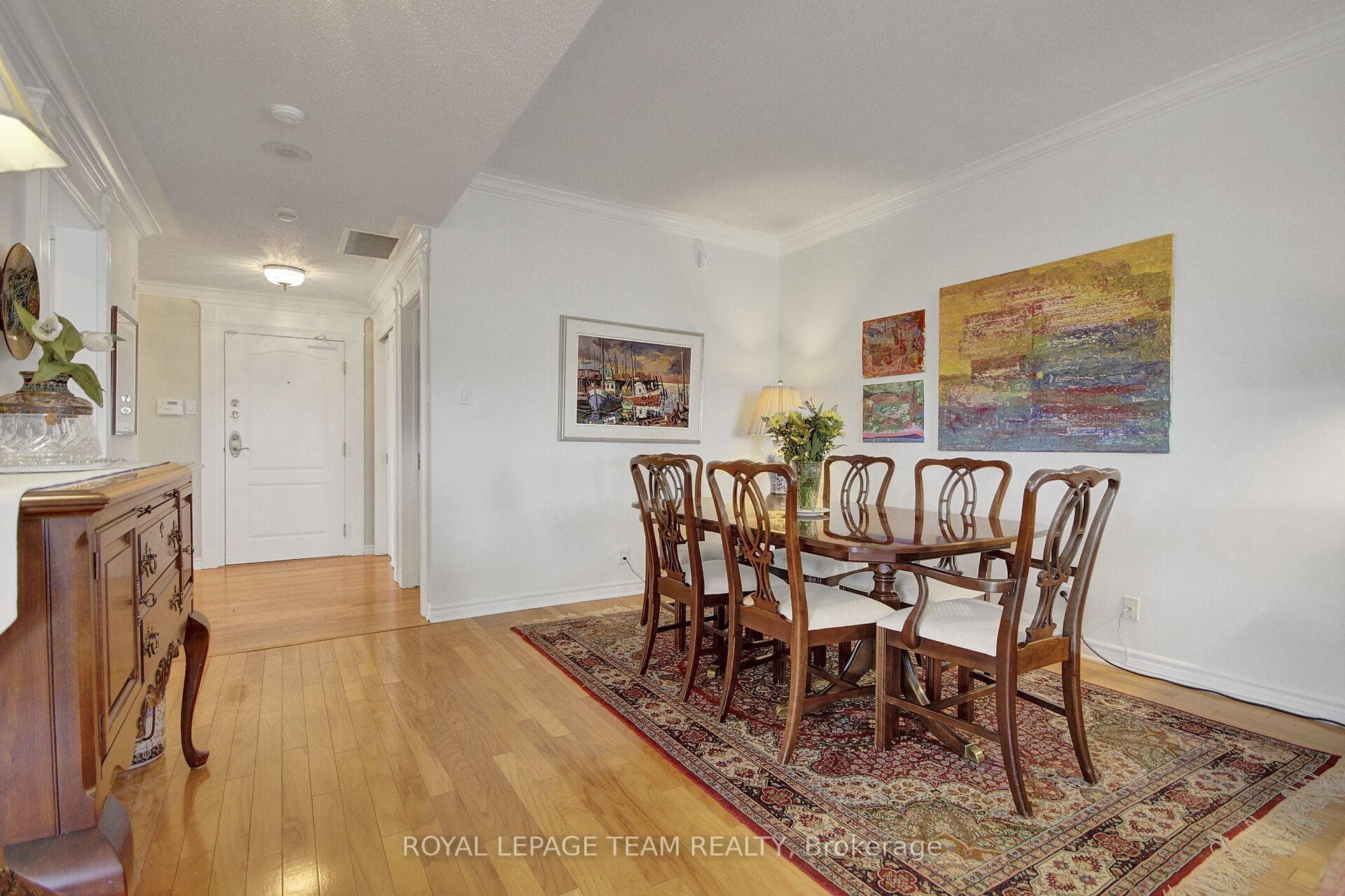 131 Wurtemburg Street Unit 804 photo 8