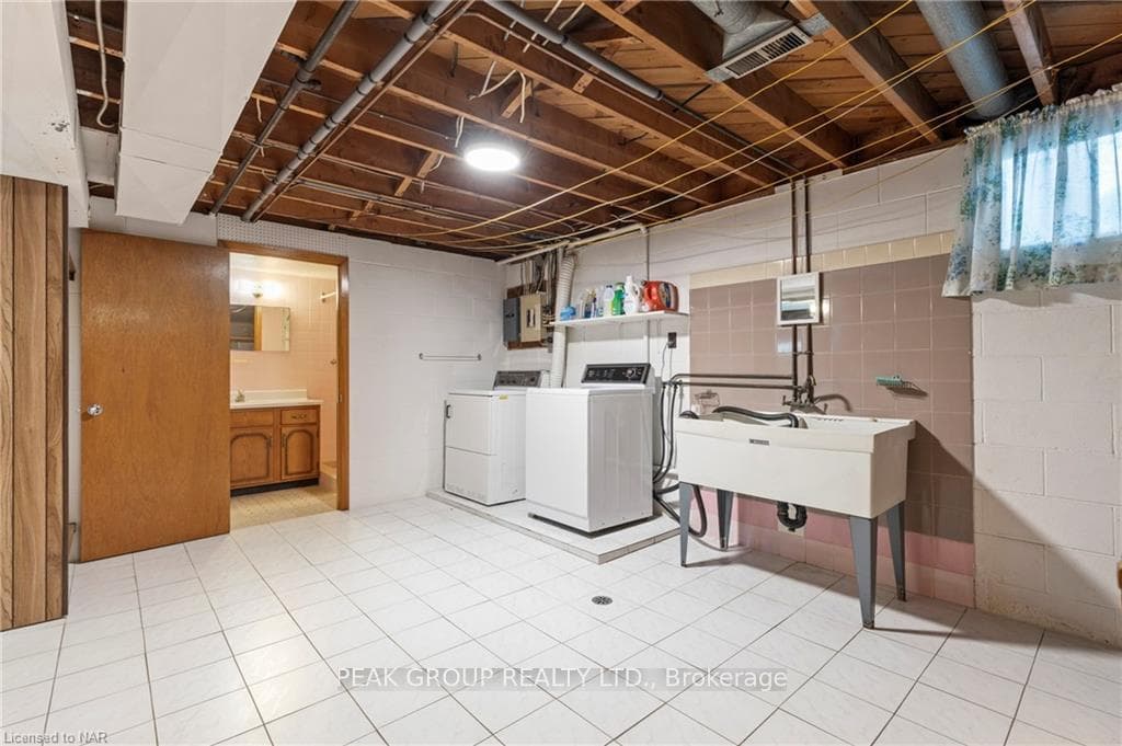 6787 WILLS Street photo 30