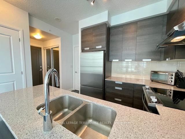 Quartz Counter