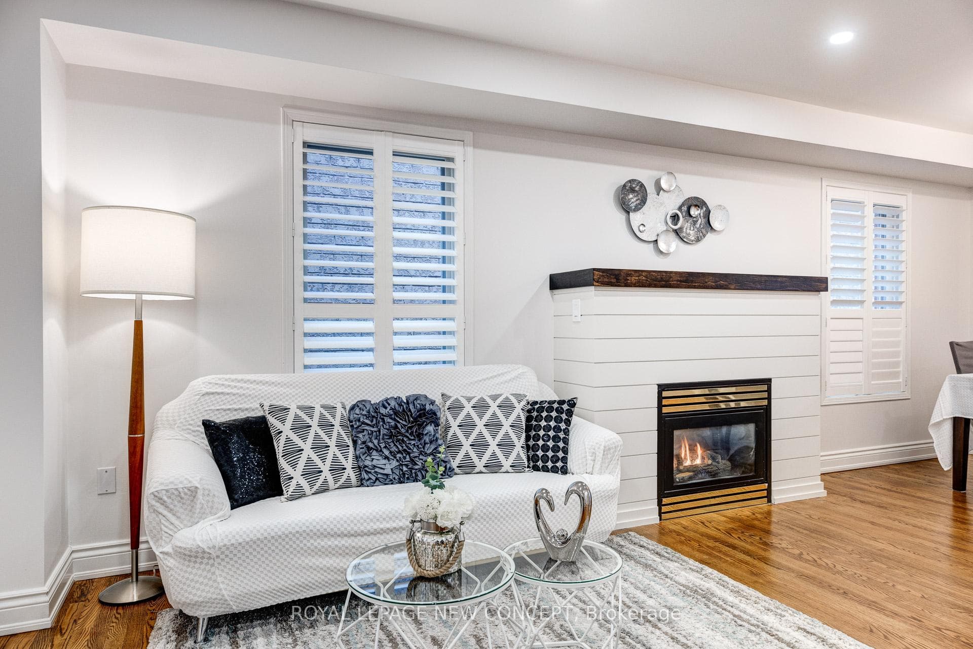 3208 Carabella Way photo 4