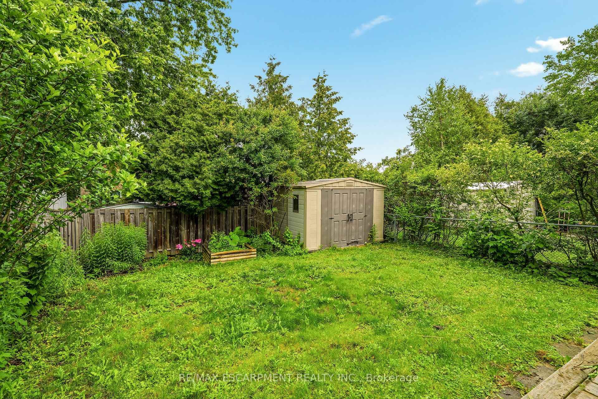 2353 Middlesmoor Crescent photo 42