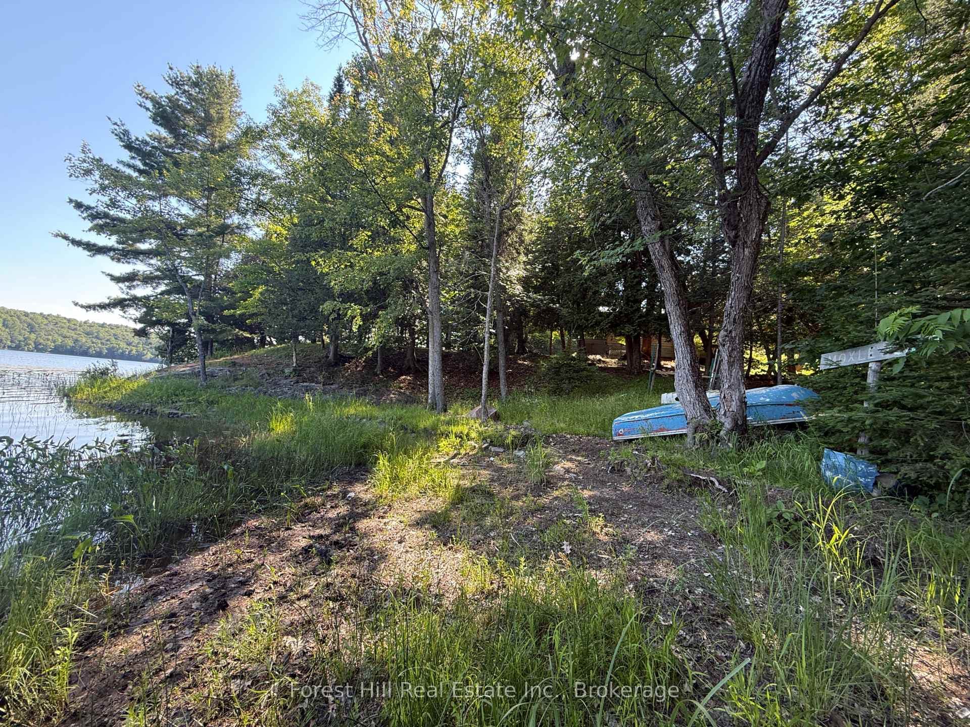 935 Limberlost Road photo 46
