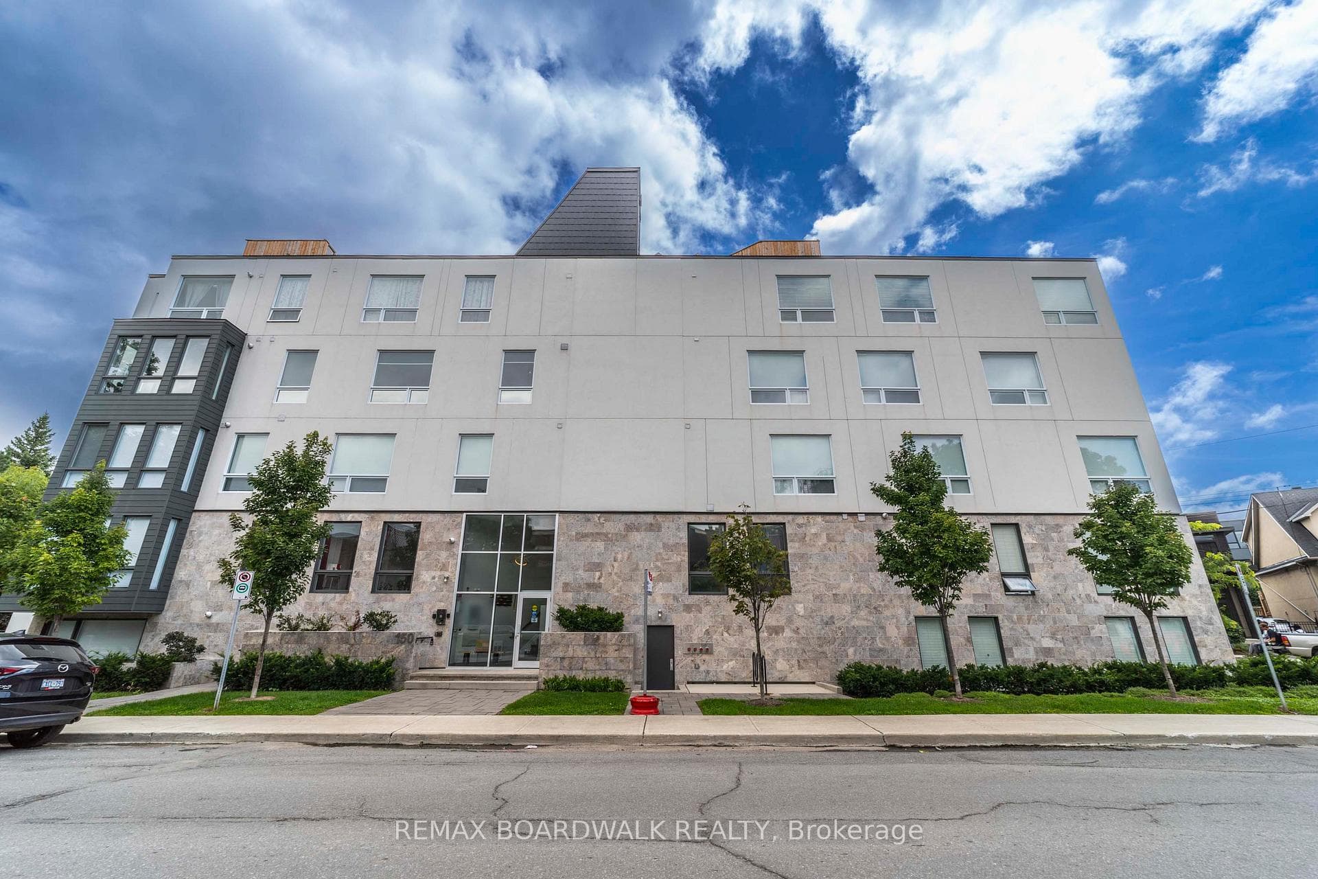 150 Greenfield Avenue Unit 503 photo 1