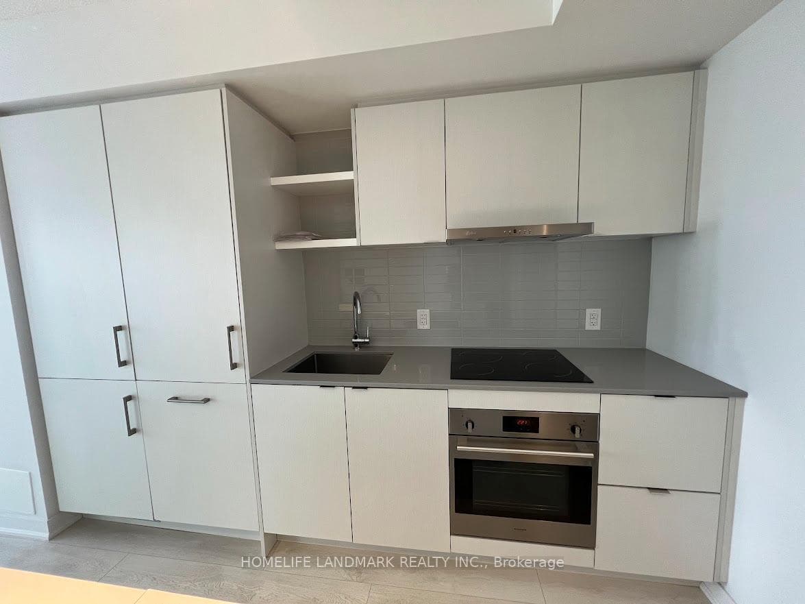 88 Harbour Street Unit 5608 photo 12