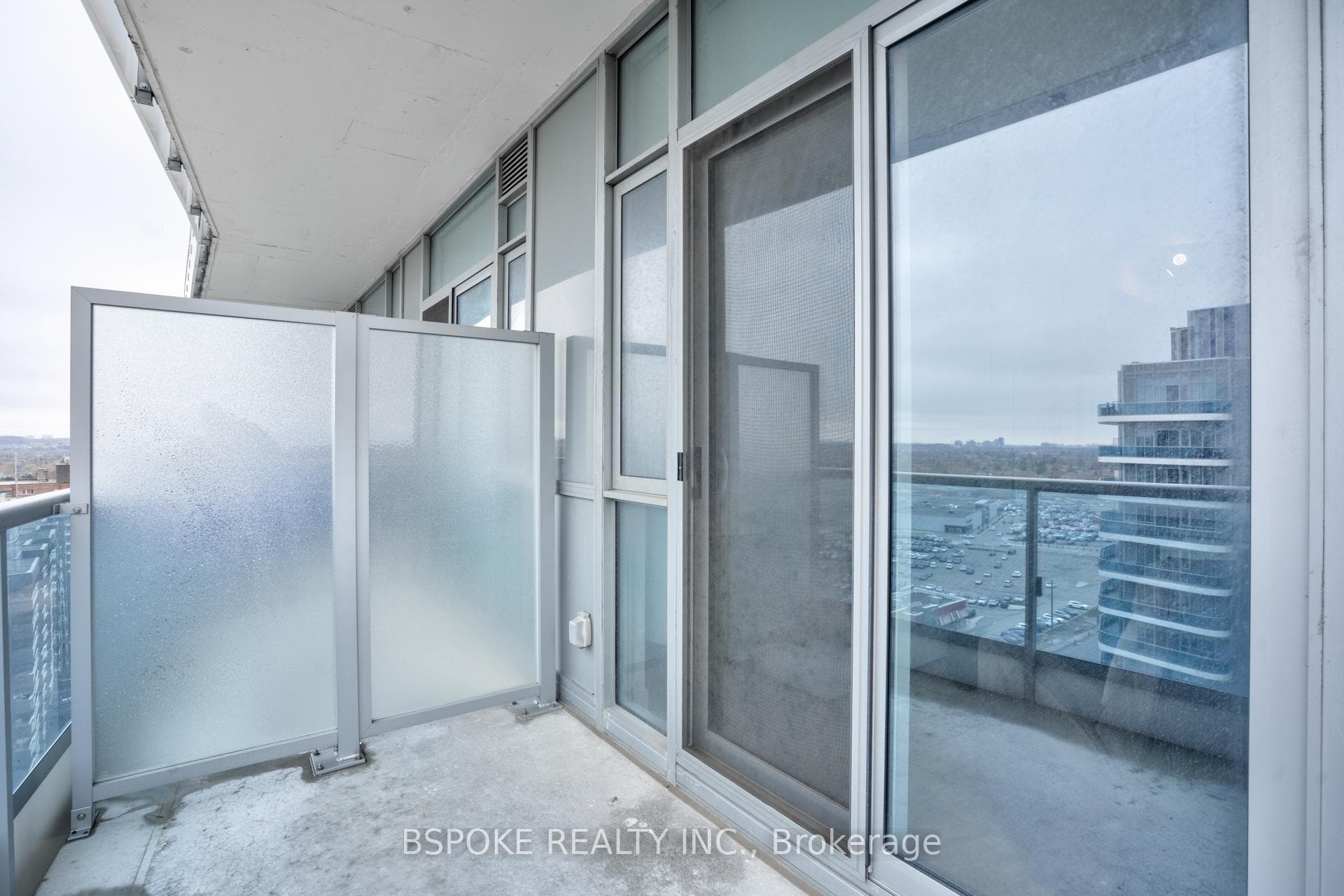 9471 Yonge Street Unit Lph01 photo 16