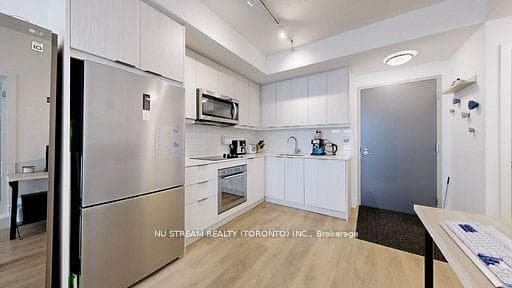 38 Forest Manor Road Unit 416 photo 14