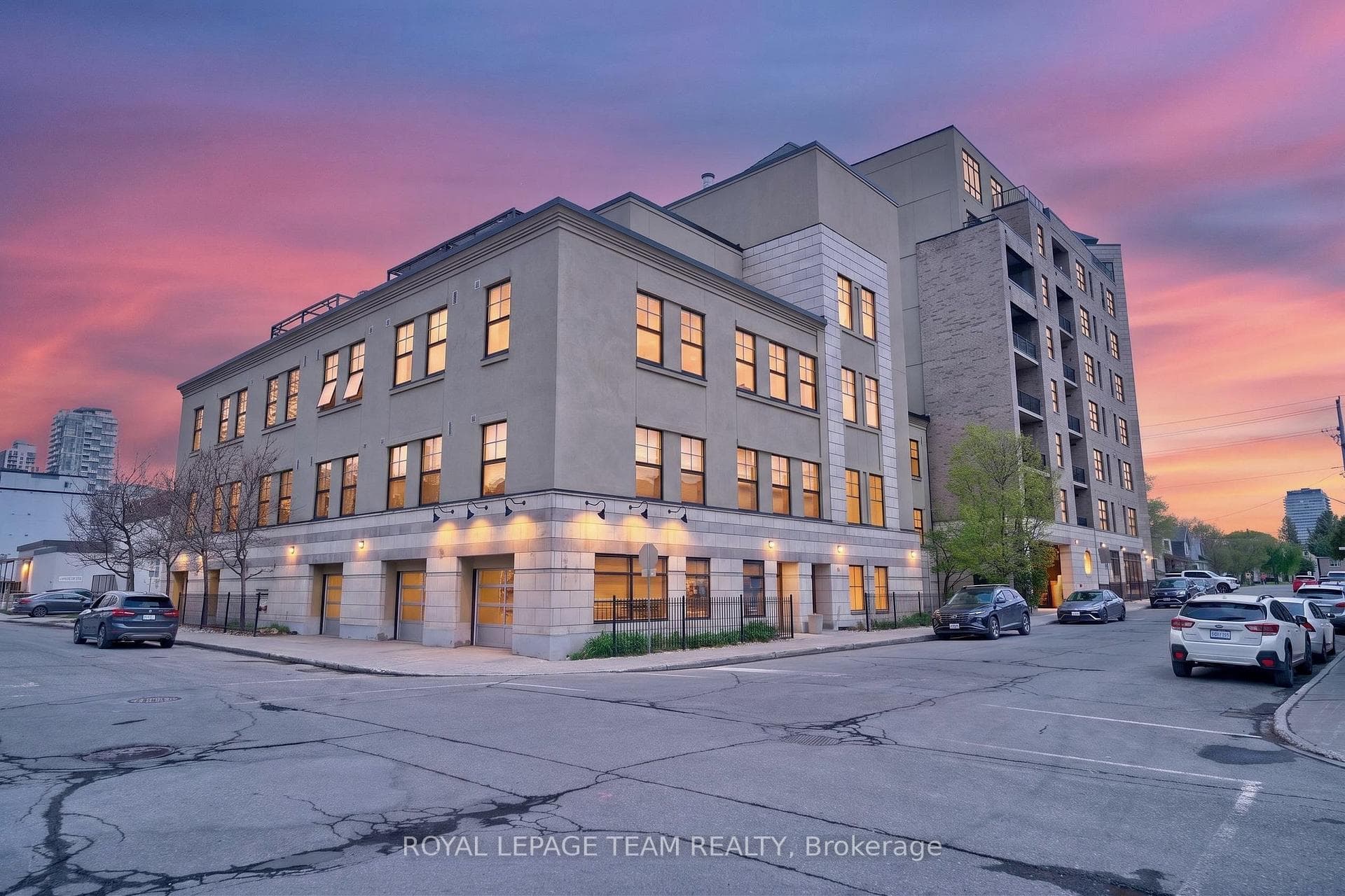WELCOME TO THE Parkdale Market LOFTS