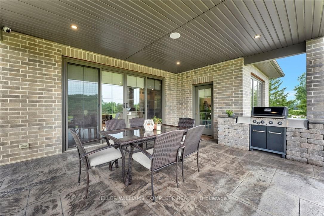 285794 Airport Road photo 42