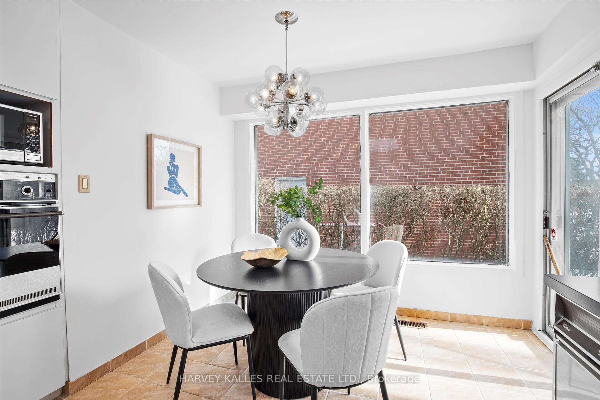121 Hove Street photo 11