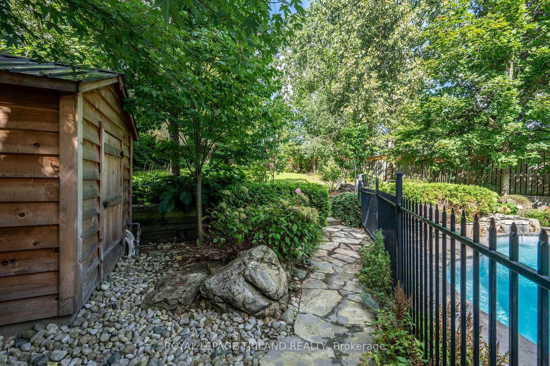 29 Ullswater Crescent photo 31