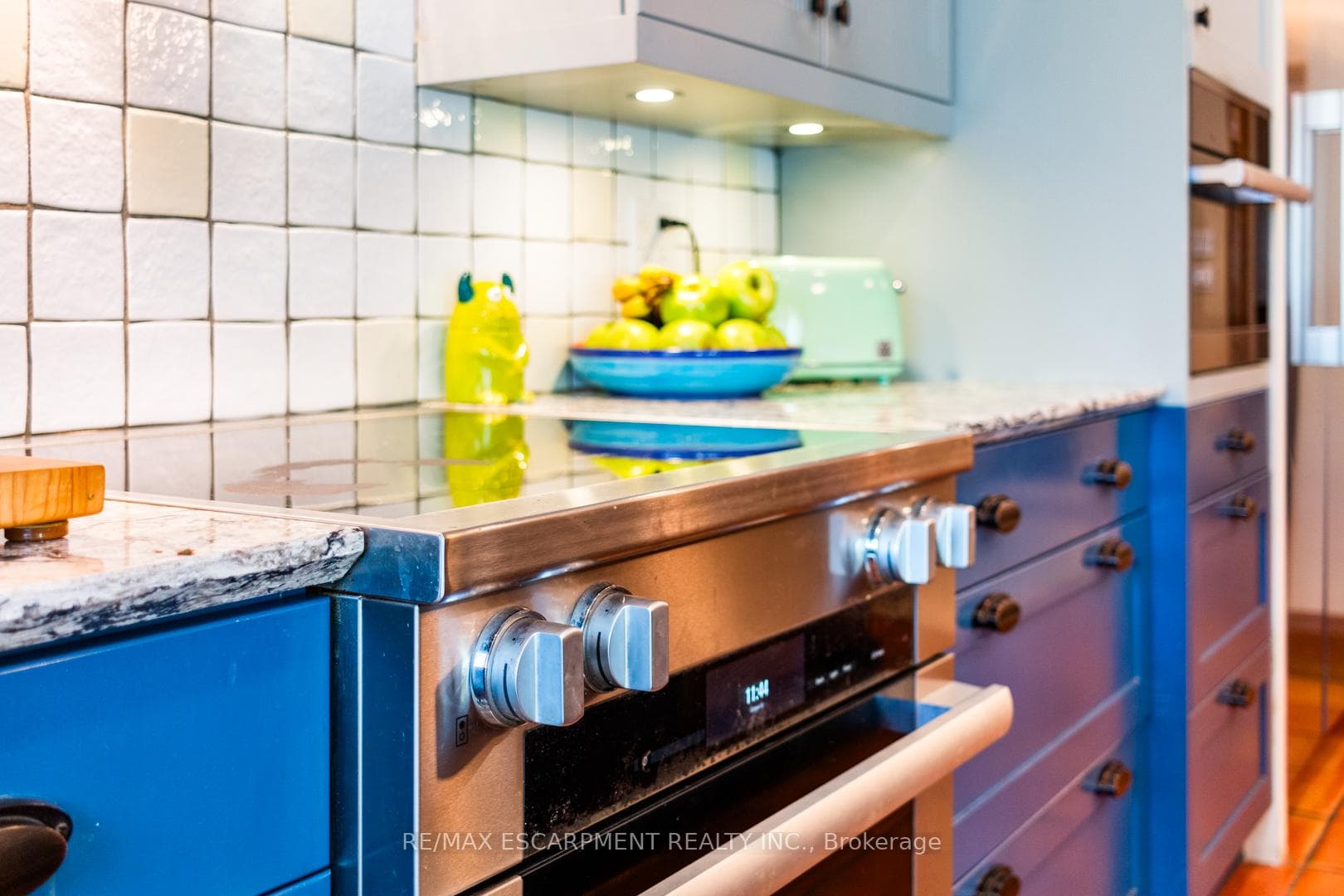 19 Jackson Avenue photo 15
