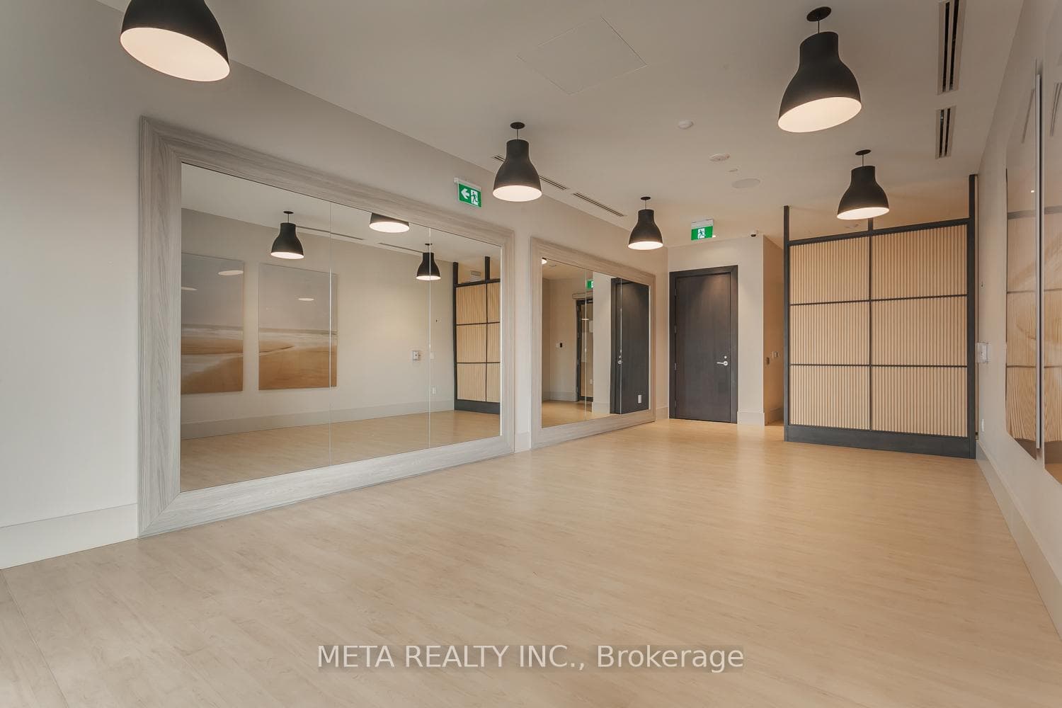 2545 Simcoe Street Unit 322 photo 31