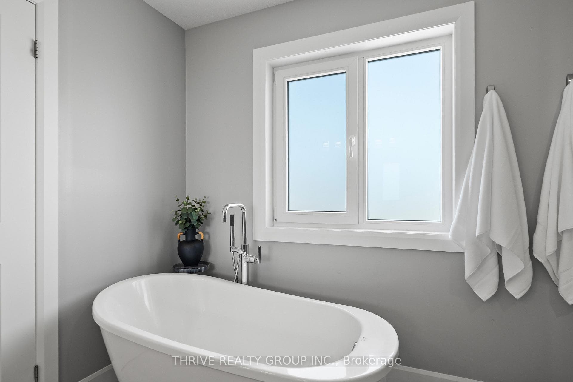 2084 Tyson Walk photo 31