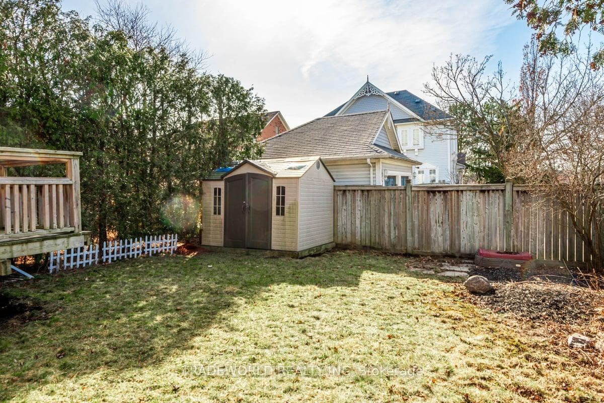 136 Zachary Place photo 28
