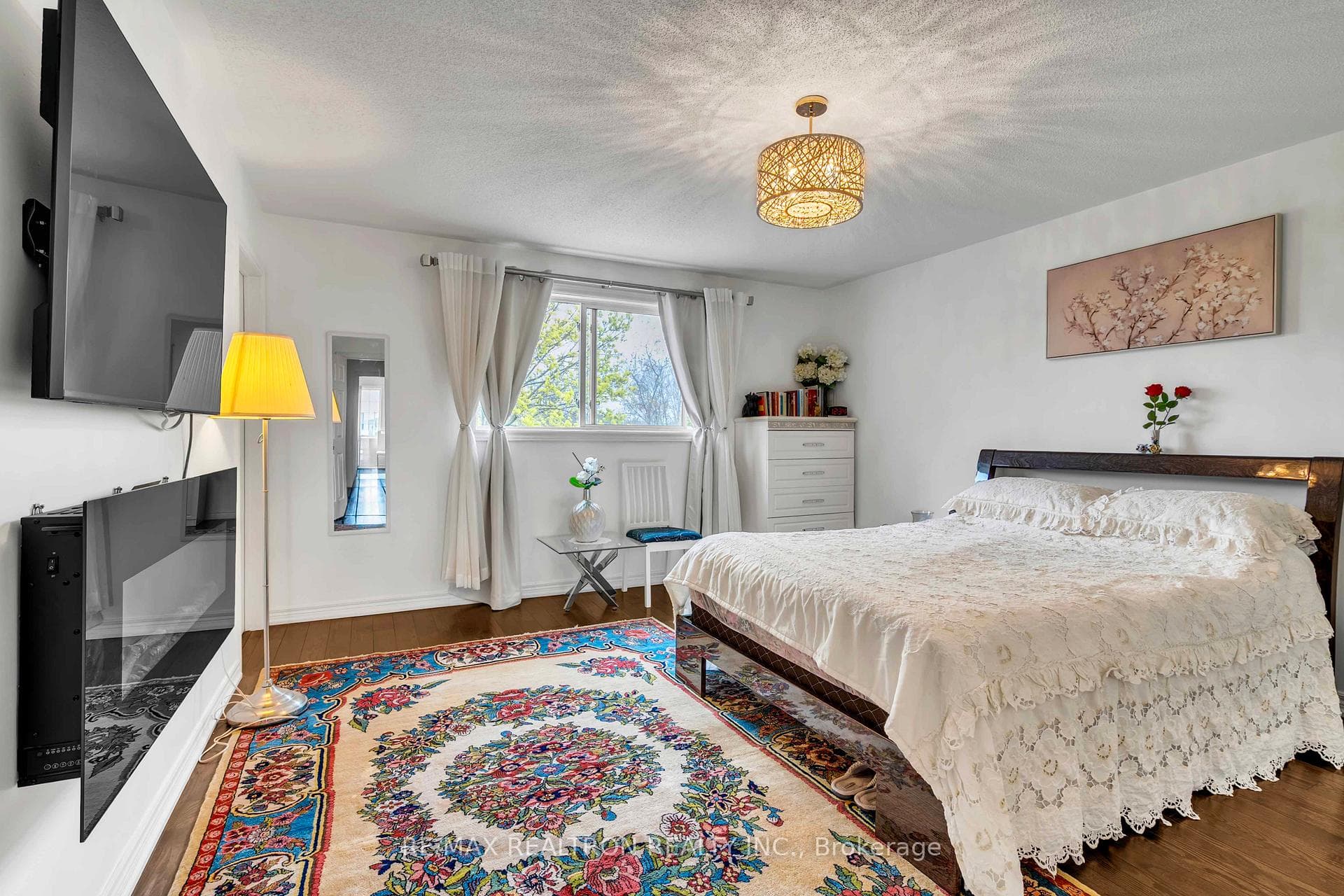 36 Edgemont Court photo 15