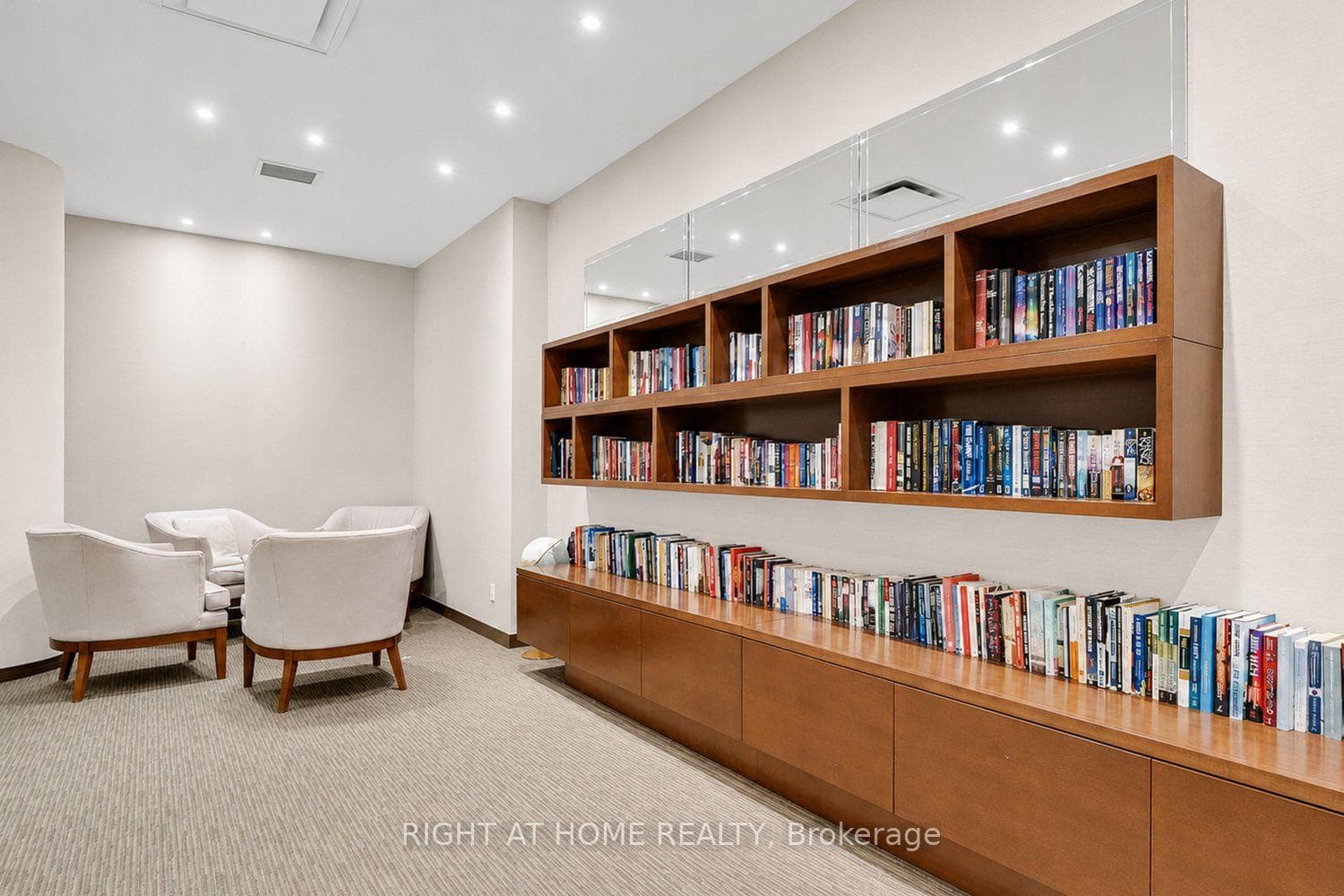 2240 Lake Shore Boulevard Unit 3104 photo 32