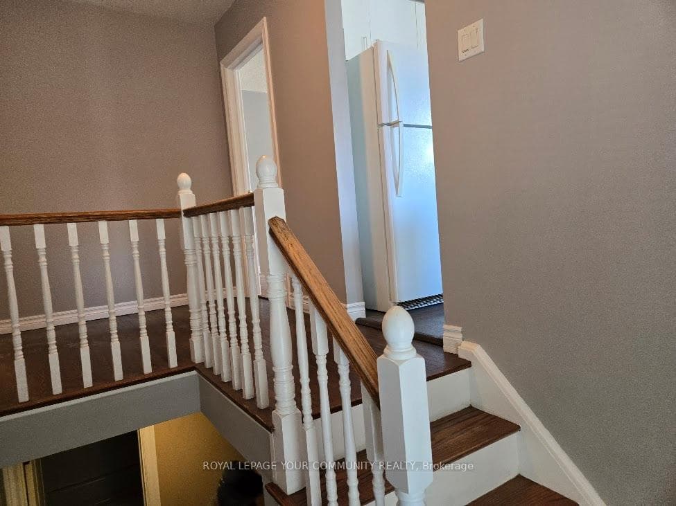 2424 Whaley Drive photo 27