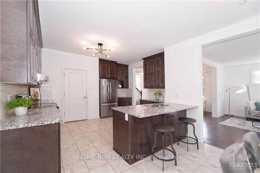 101 WHITEWATER Street photo 13