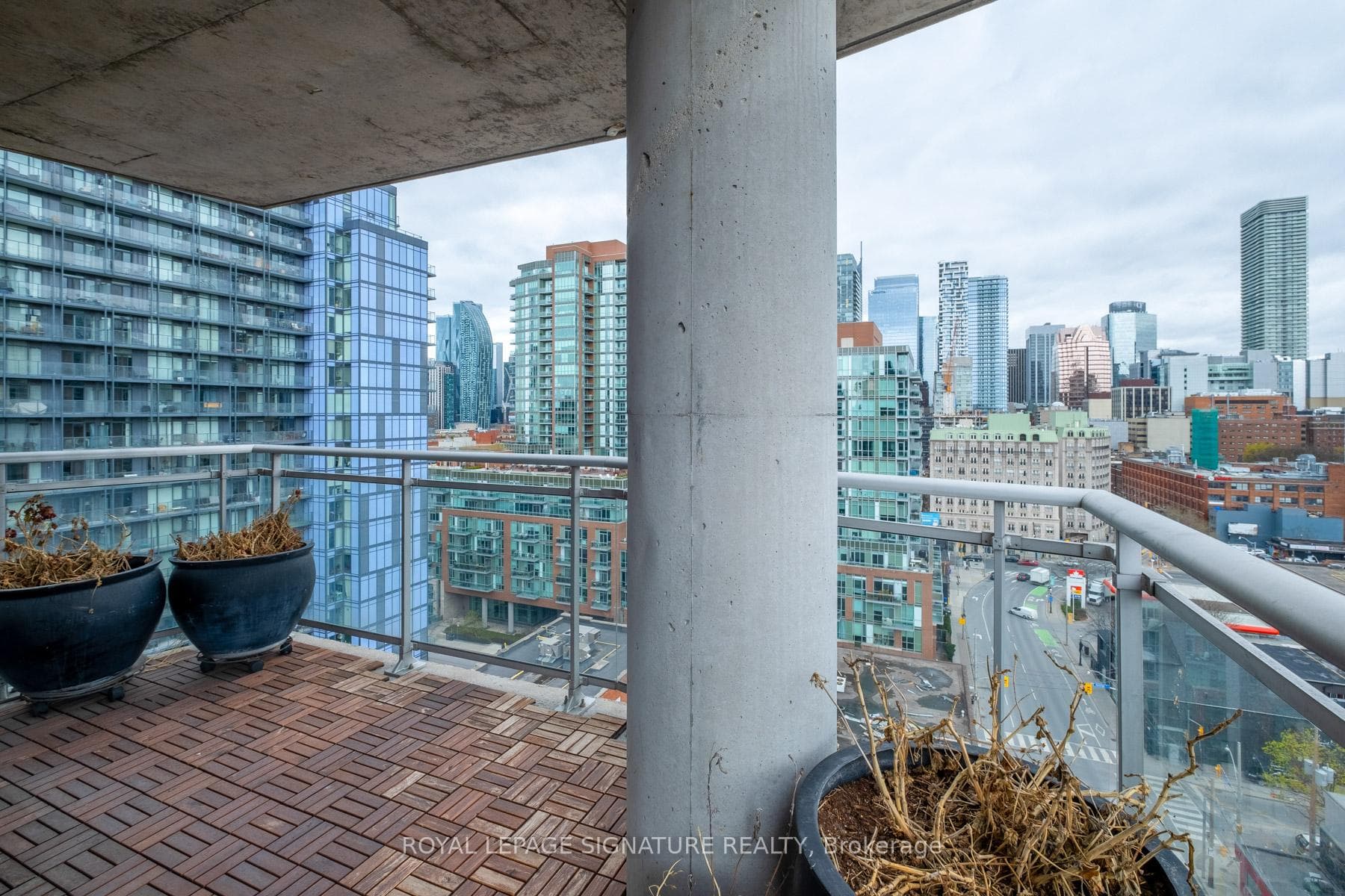 255 Richmond Street Unit 1505 photo 17