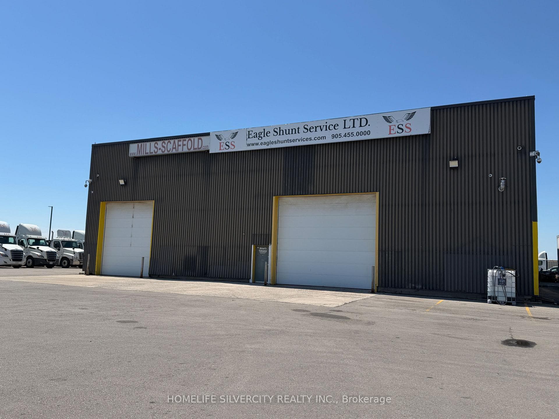 13904 Hurontario Street photo 2