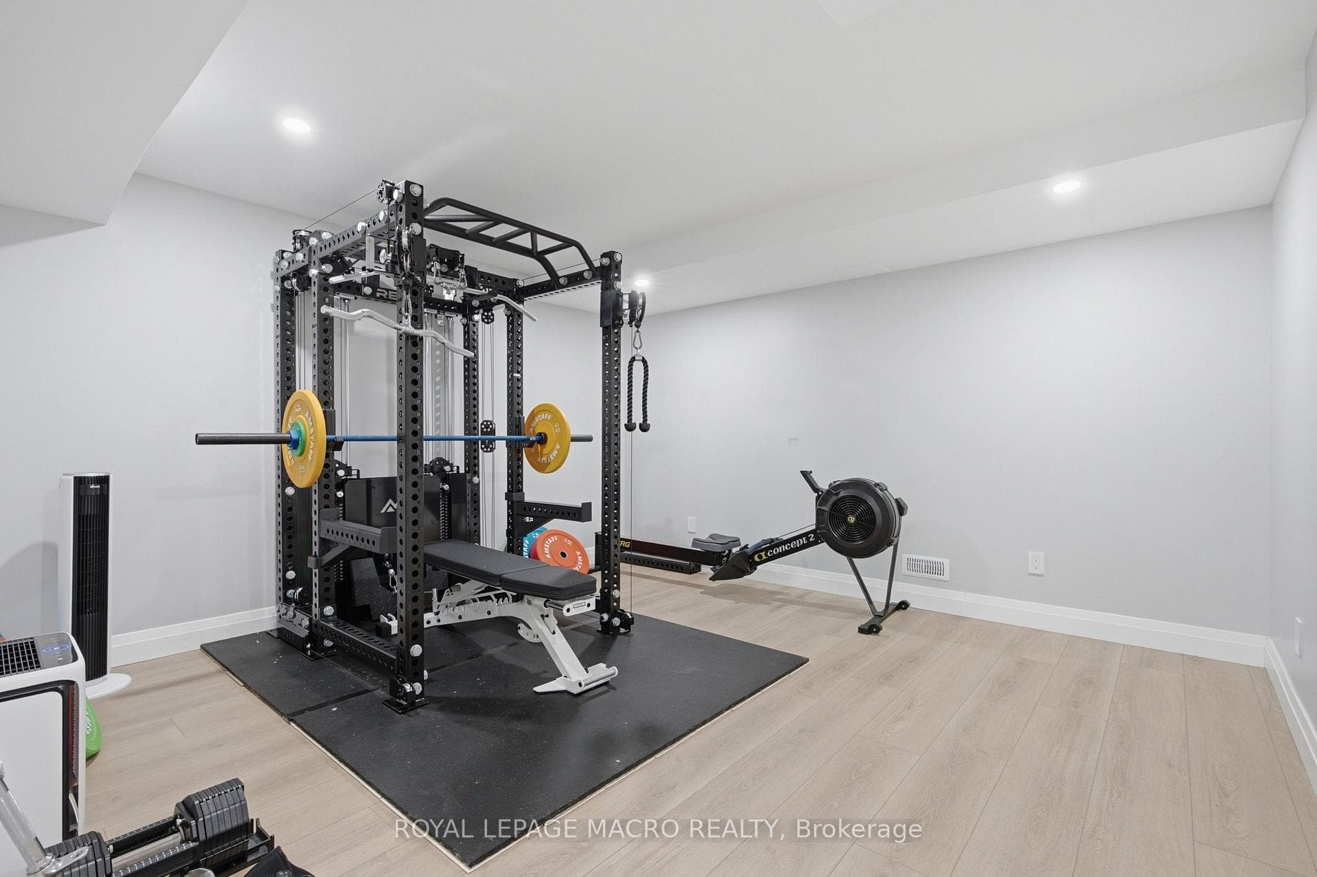 1055 Bay Street photo 32