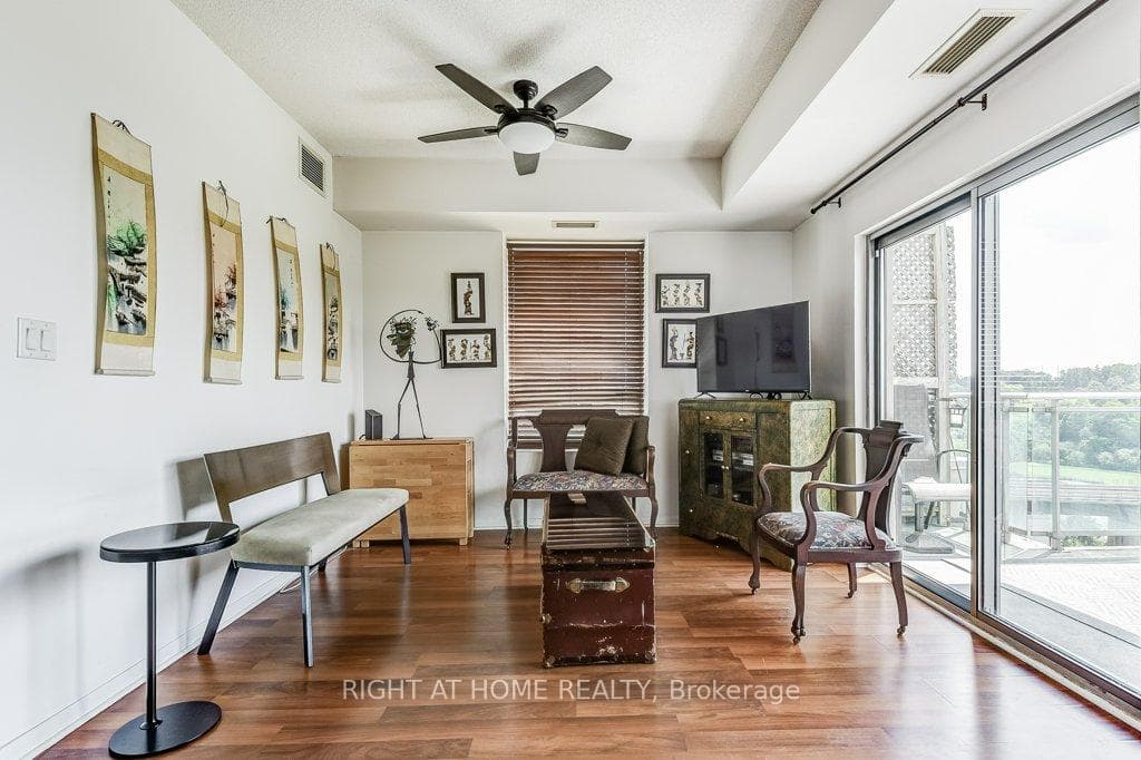 2464 Weston Road Unit 910 photo 11