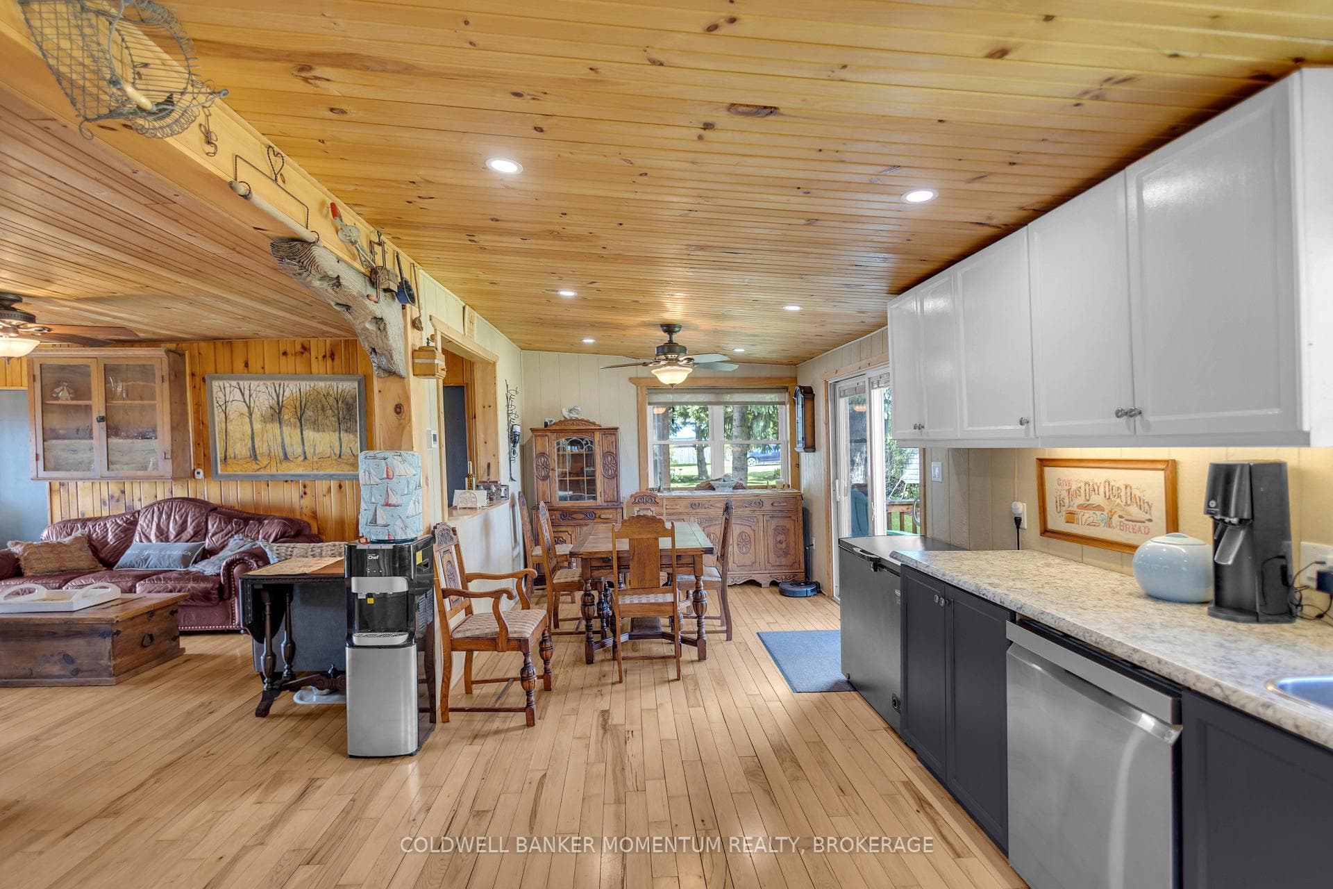 11 Cove Lane photo 12